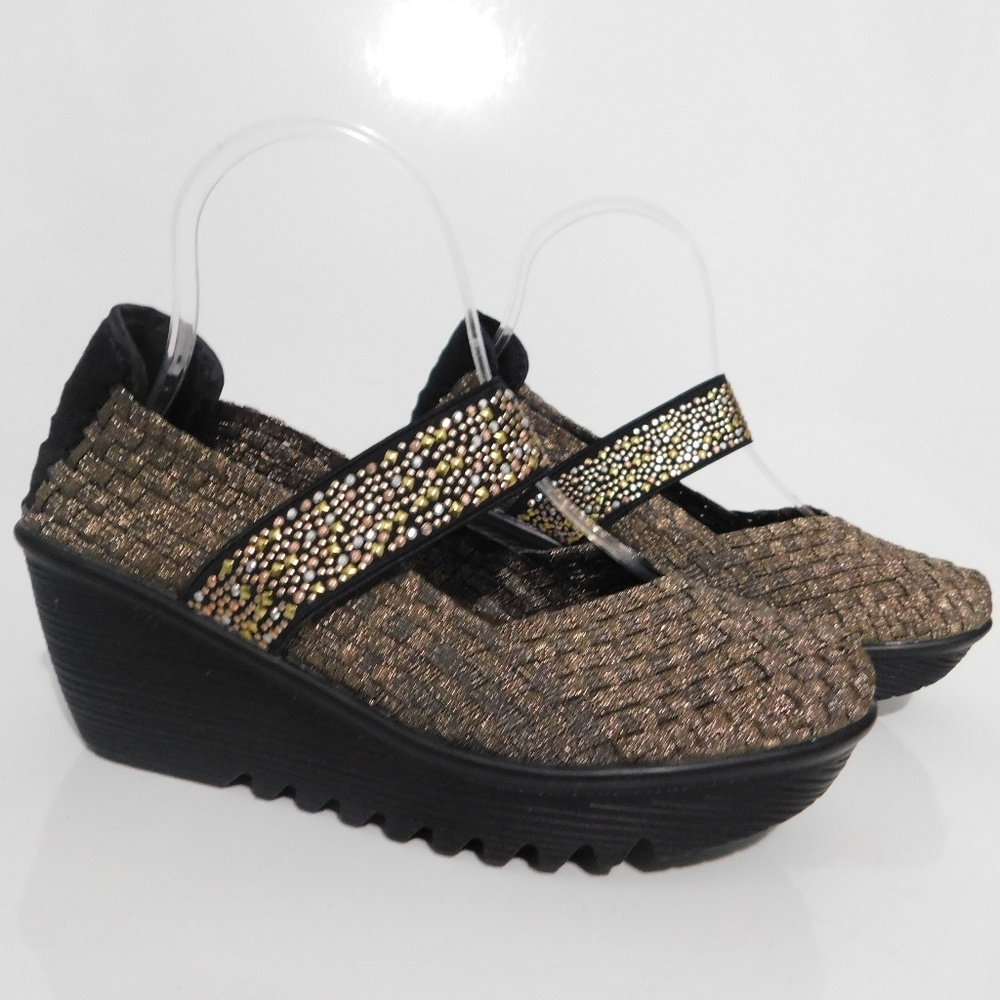 NEW Bernie Mev gold woven black wedge mary jane